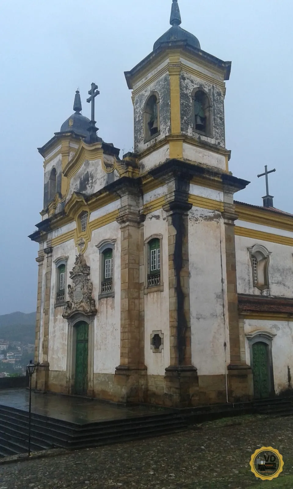 Igreja barroca no centro histórico de Mariana