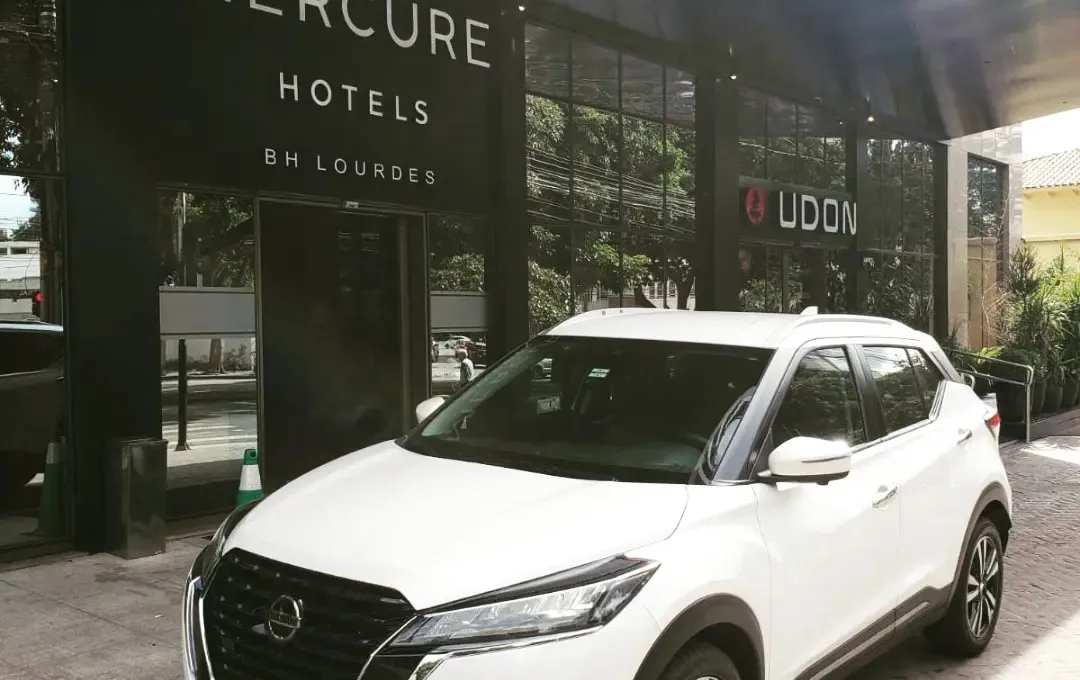Carro executivo da VD Transportes pronto para transfer em Belo Horizonte