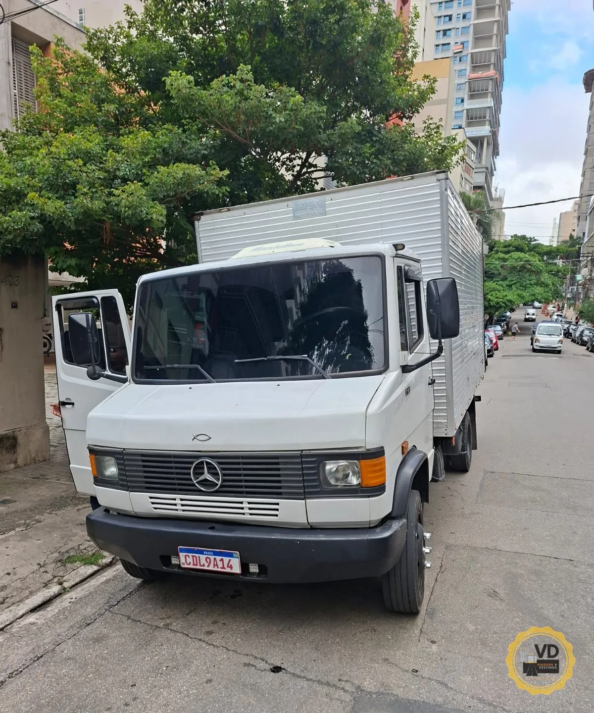 Caminhão da VD Transportes para transporte de materiais